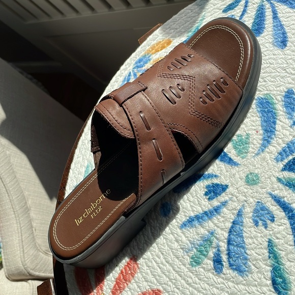 Liz Claiborne Flex Sandal NWOT - Picture 3 of 5